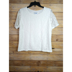 Vicki Wayne Shirt Medium White Lace Lined Short Sleeve Round Neck